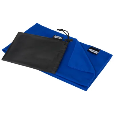 Serviette de sport rafraîchissante en PET recyclé Raquel avec pochette 80 x 30 cm